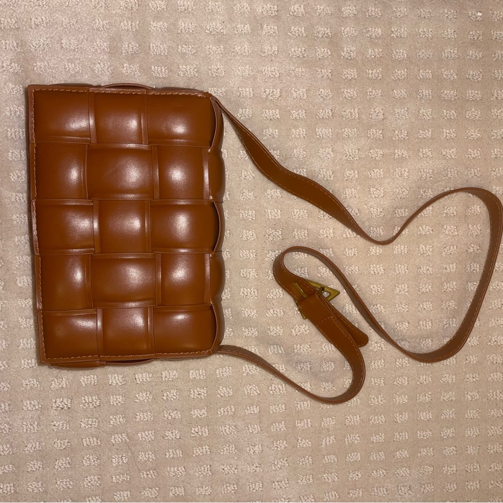 Amazon Brown Woven Leather Crossbody Bag - Picture 14 of 15
